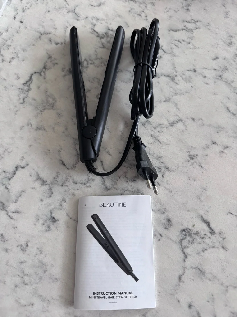 NWOT! Beautine Mini Travel Hair Straightener European Outlet Plug 250V - Black